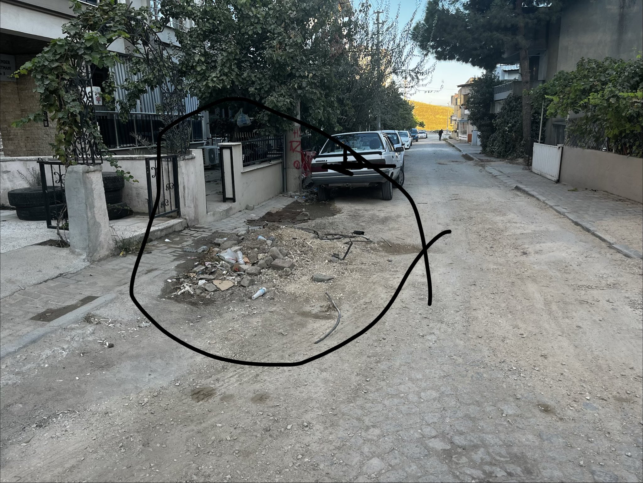aylardır aynı şekilde duruyor